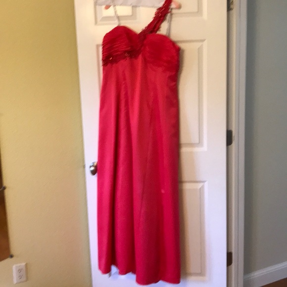 Beautiful Pink Morgan and Co. Gown. - Picture 3 of 5